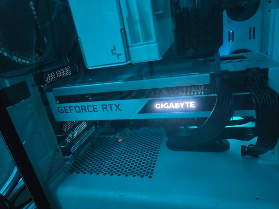Gigabyte Vision OC RTX 3070 LHR - photo 4