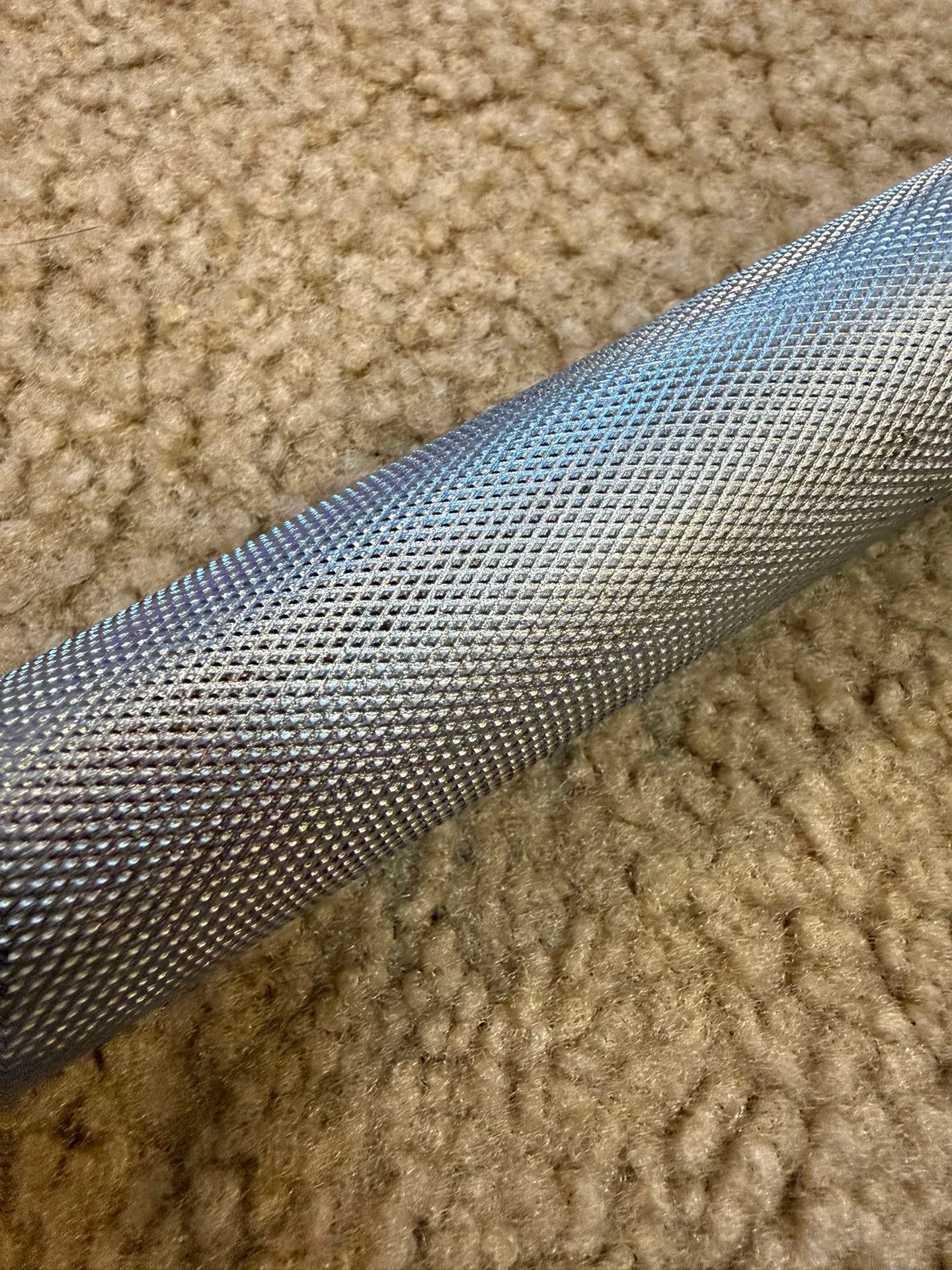 Titan Fitness Olympic Power Barbell image indicator(3)