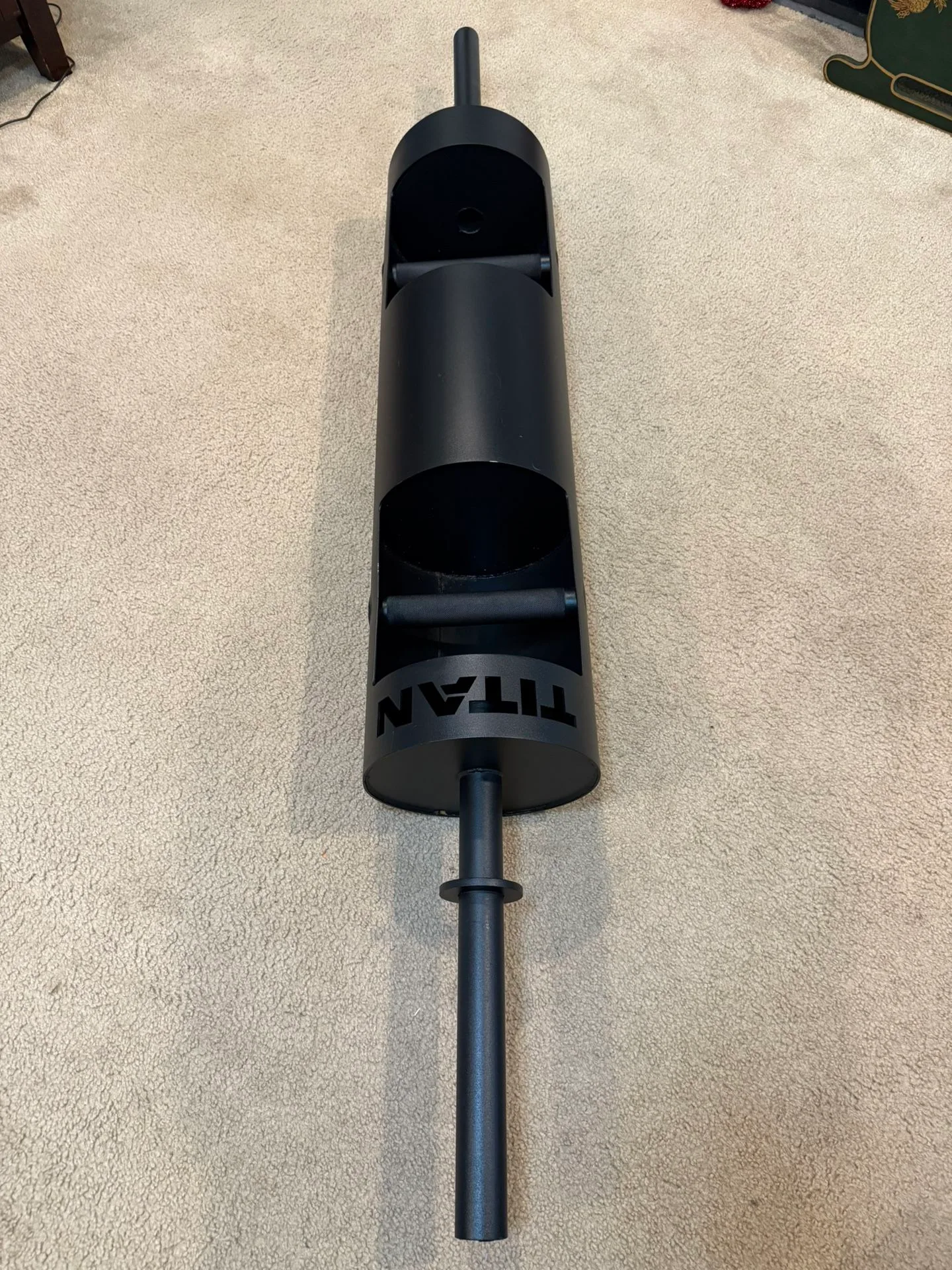 🚨Brand New🚨 10” Titan Fitness Rackable Strongman Log Barbell image indicator(3)