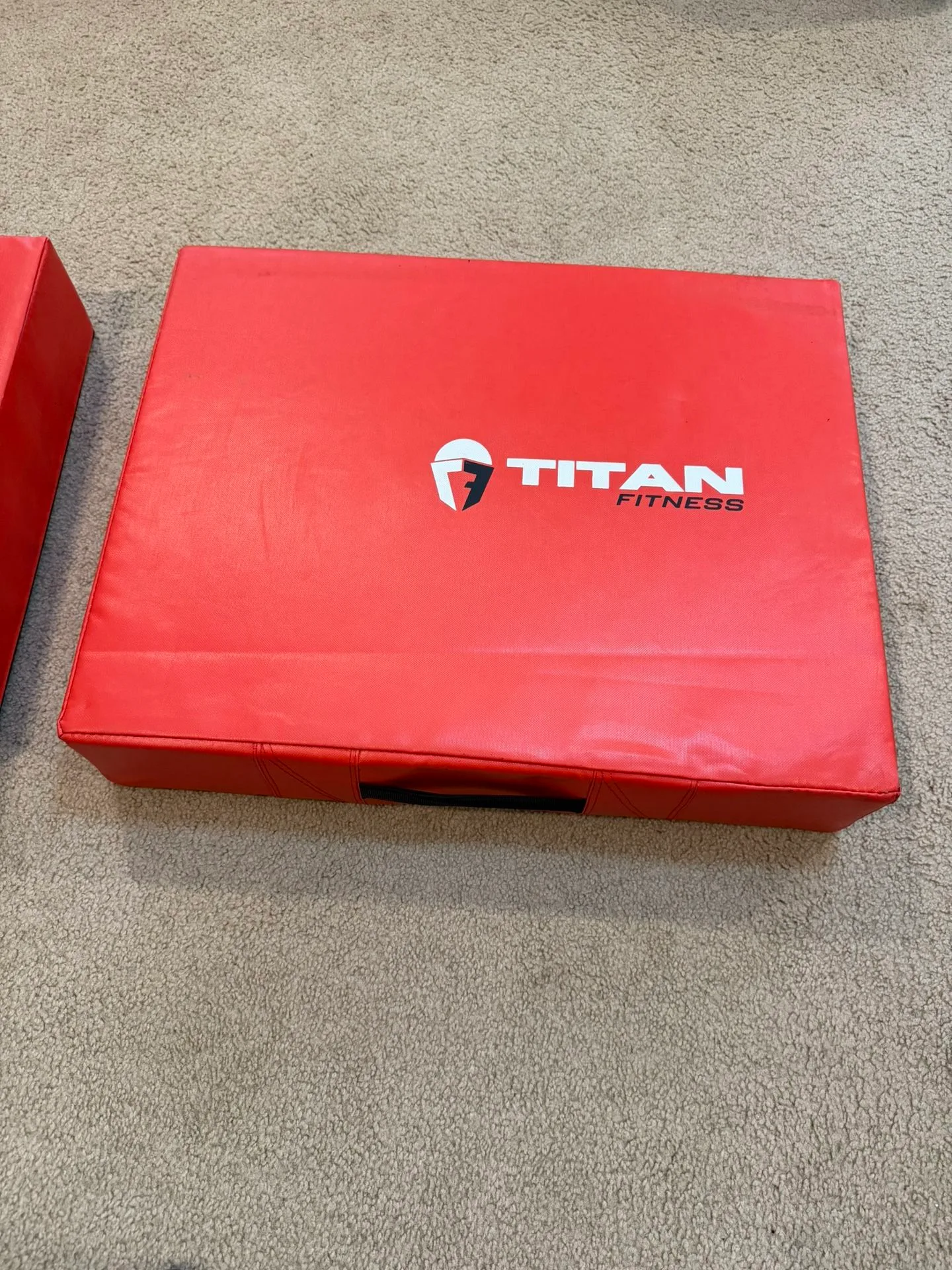 Titan Fitness Gym Silencer Drop Pads image indicator(5)