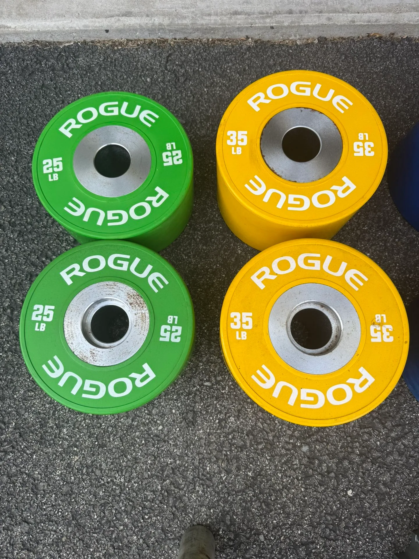 Rogue Fitness dumbbell bumpers, handles, collars image indicator(7)