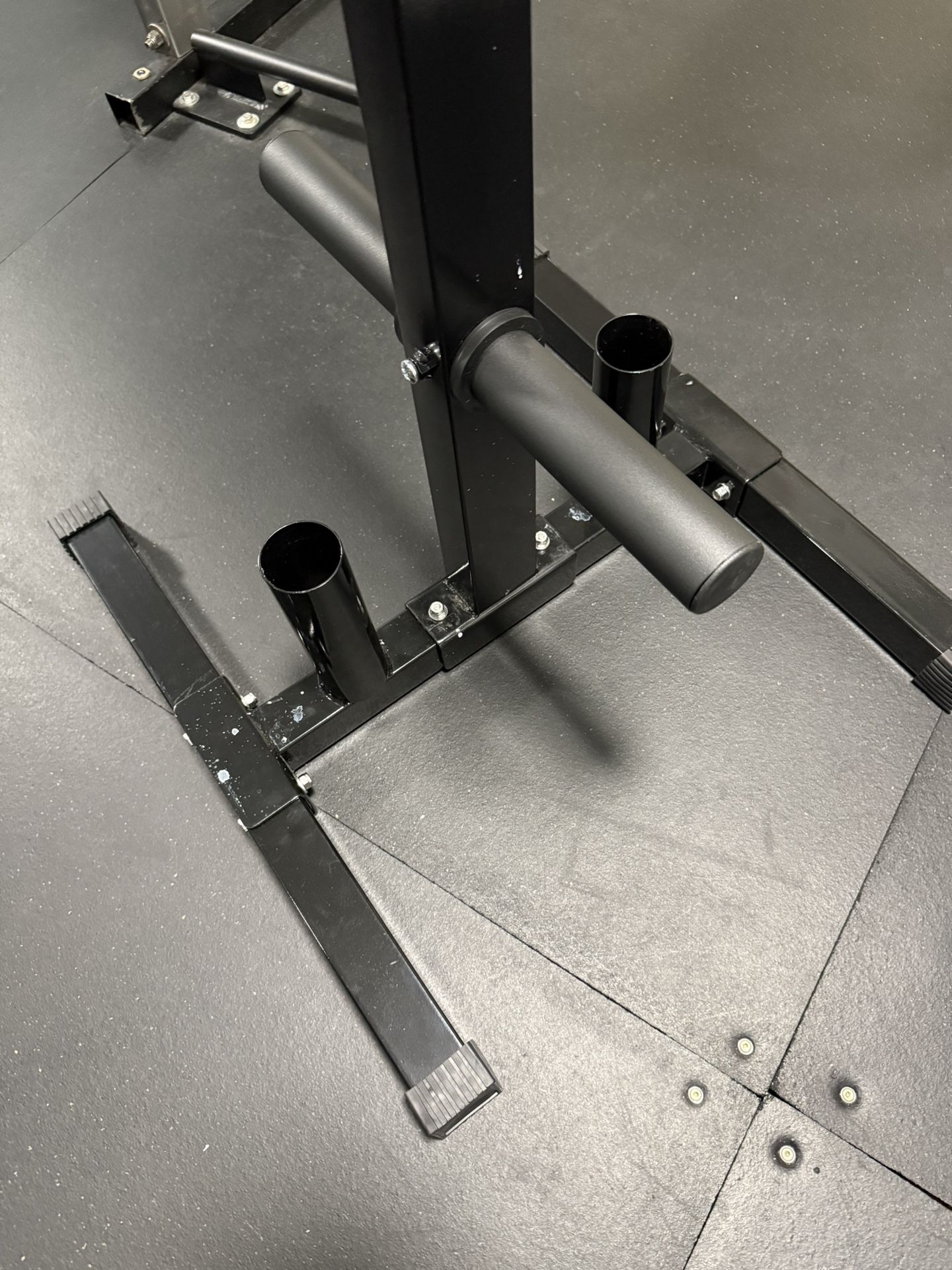 Vertical Olympic Weight Plate Tree WITH BARBELL STORAGE - photo 5