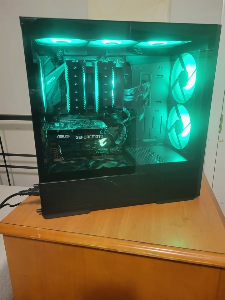 Custom PC Builds + Upgrades - photo 4