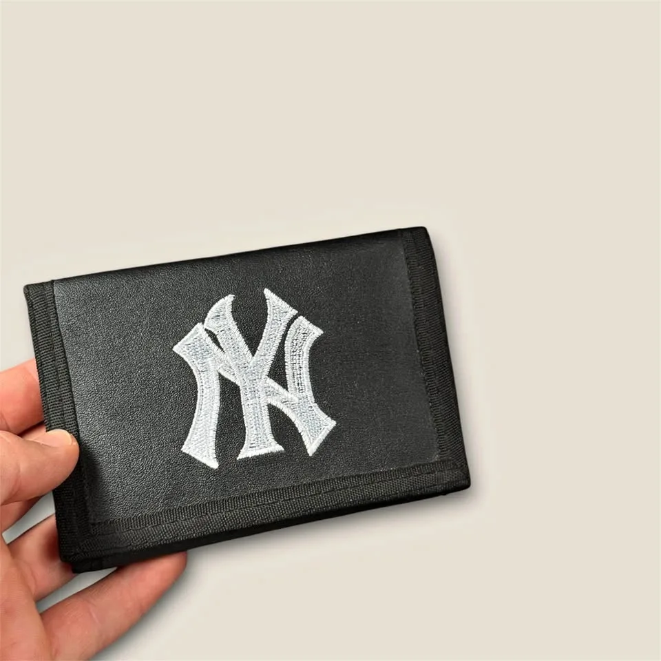 Men's New York Yankees Trifold Wallet