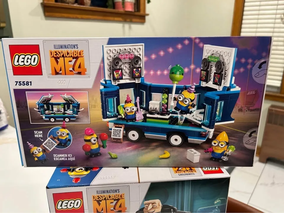 Lego Despicable Me 4 Minions Music Party Bus image indicator(4)
