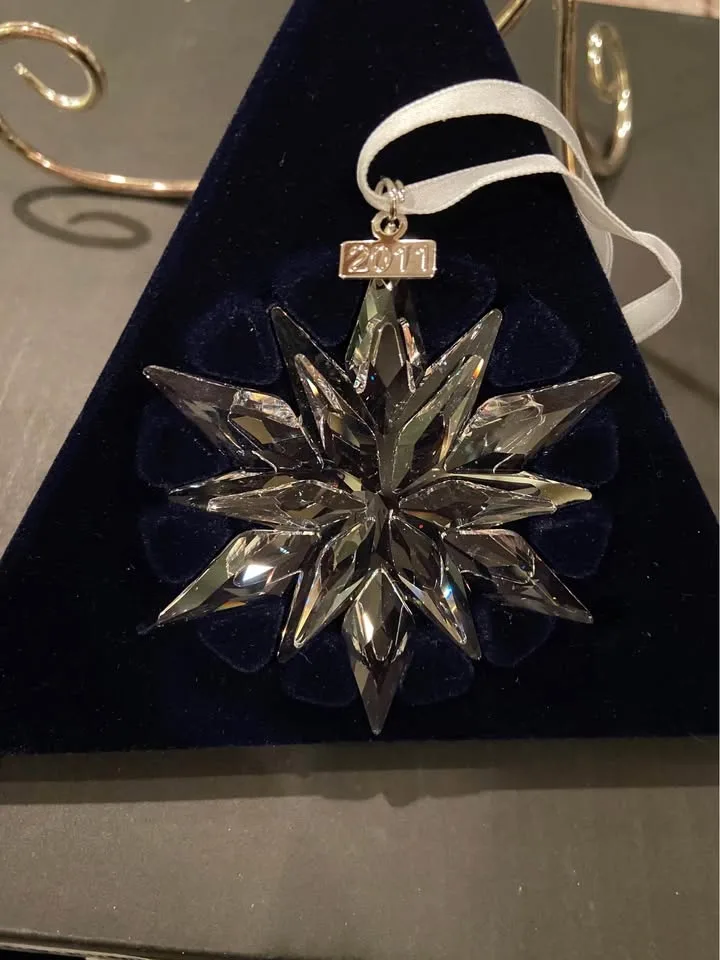 Swarovski Annual Christmas Ornament, 2011 image indicator(6)