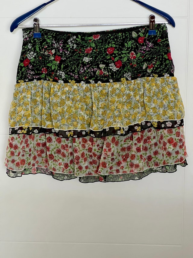 PRETTY FLOWERY MANGO SKIRT SIZE 8 - photo 2