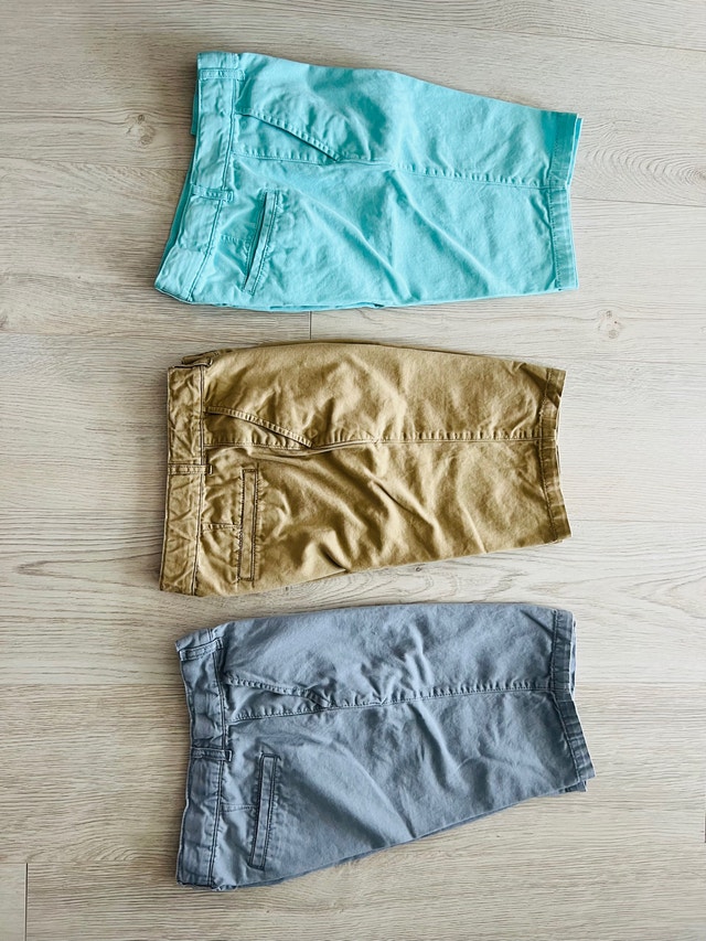 YOUTH SHORT PANTS SIZE 12 SET OF 3