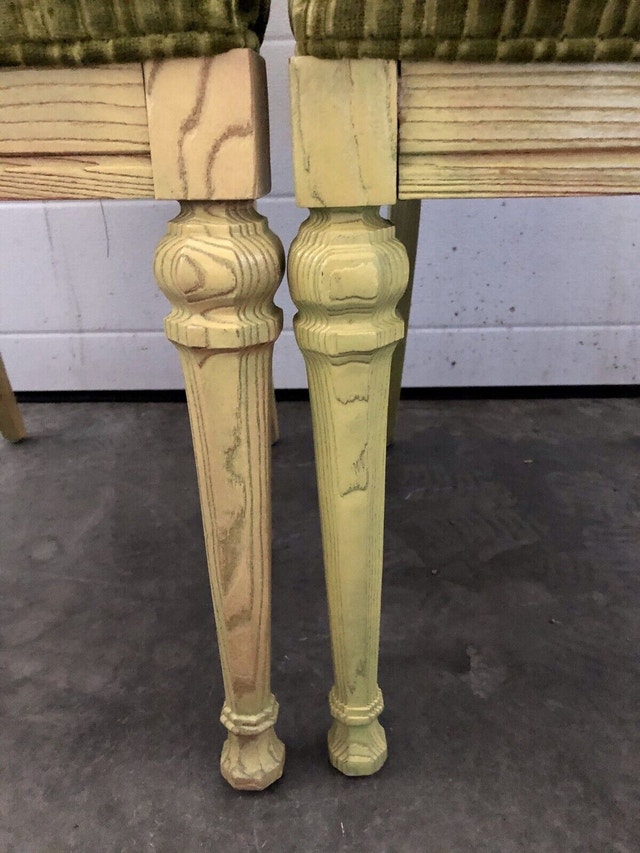 Beautiful Antique Chairs Set of 2 - photo 4