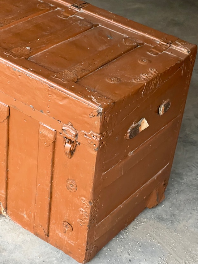ANTIQUE TRUNK - photo 3