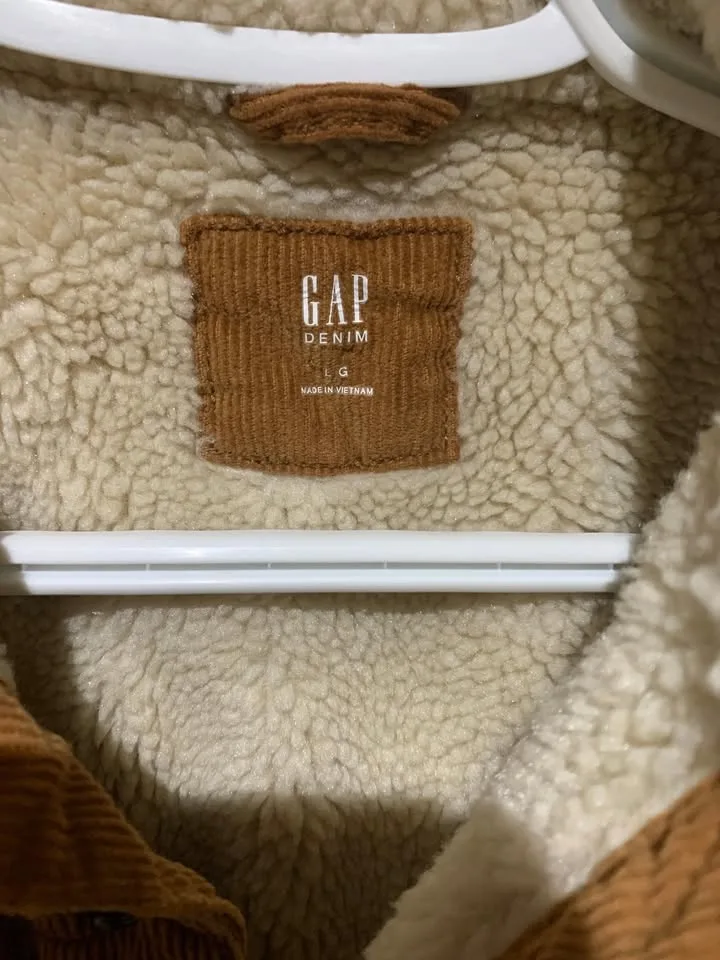GAP Sherpa Jacket: (Kids Size LARGE) – Warm Winter image indicator(3)