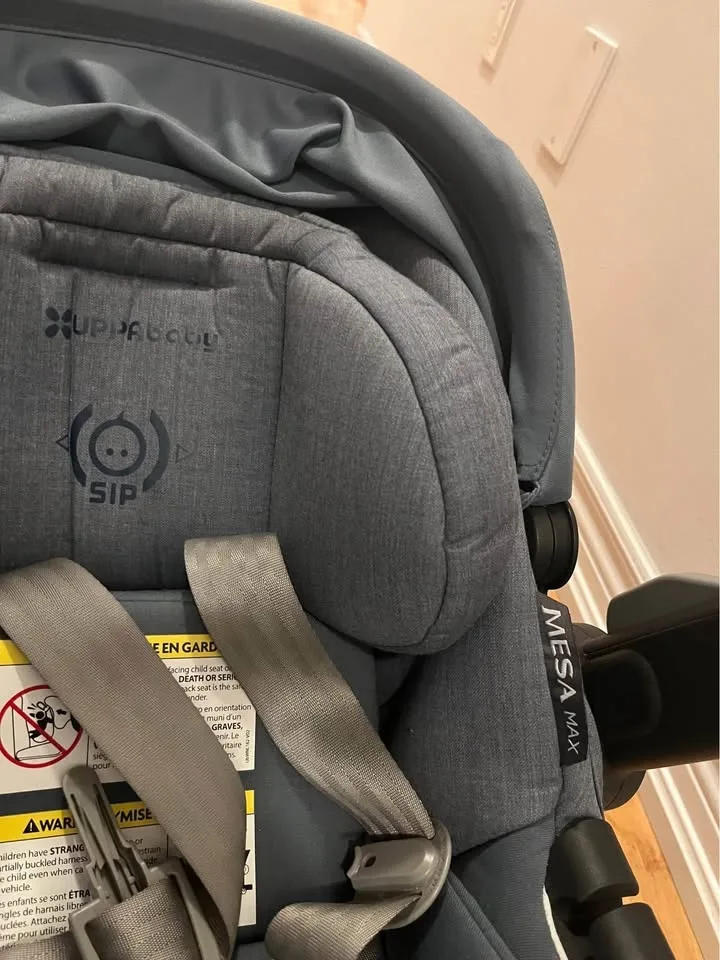 Uppababy Mesa Max car seat (no base) + winter cover image indicator(5)