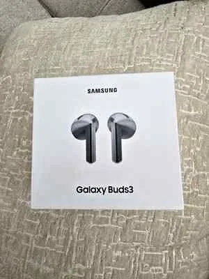 BNIB galaxy buds 3 silver
