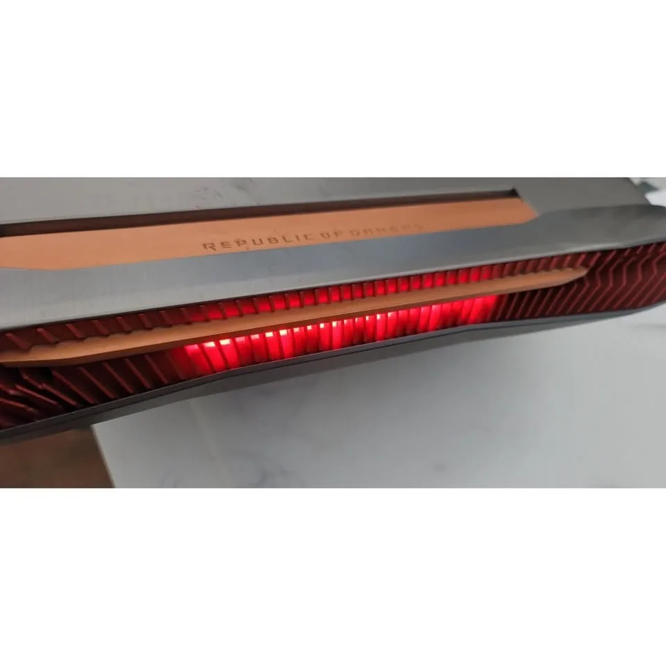 ASUS ROG Gaming Laptop G752VY i7 GTX 970 image indicator(9)