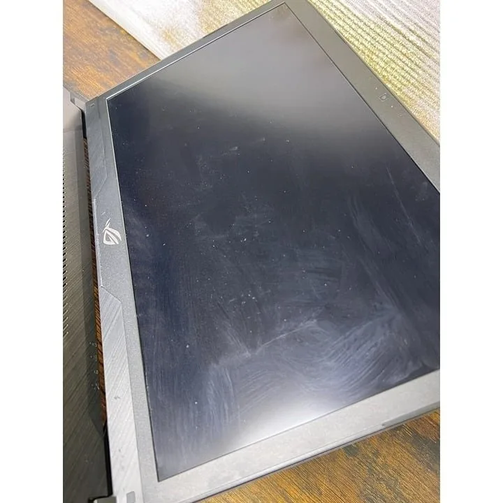 ASUS ROG STRIX GL703VD Gaming Laptop image indicator(10)