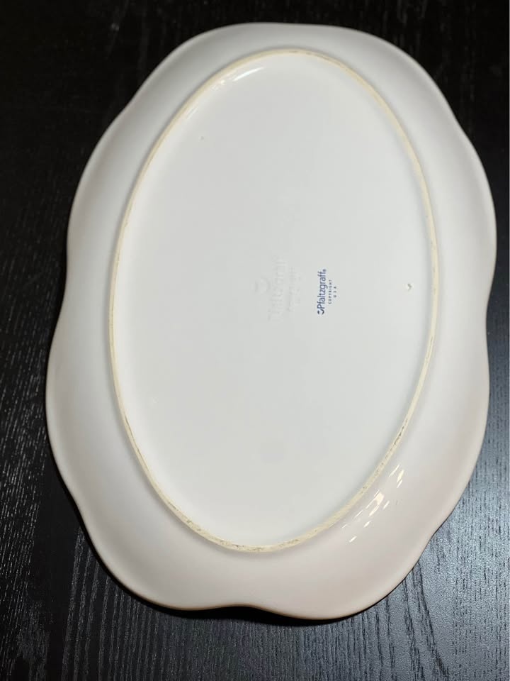 Pfaltzgraff Winterberry Sculpted Oval Serving Platter - photo 4