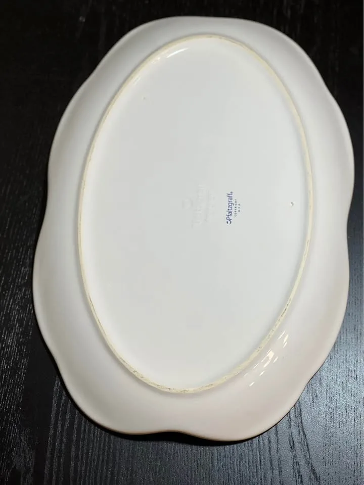 Pfaltzgraff Winterberry Sculpted Oval Serving Platter image indicator(4)