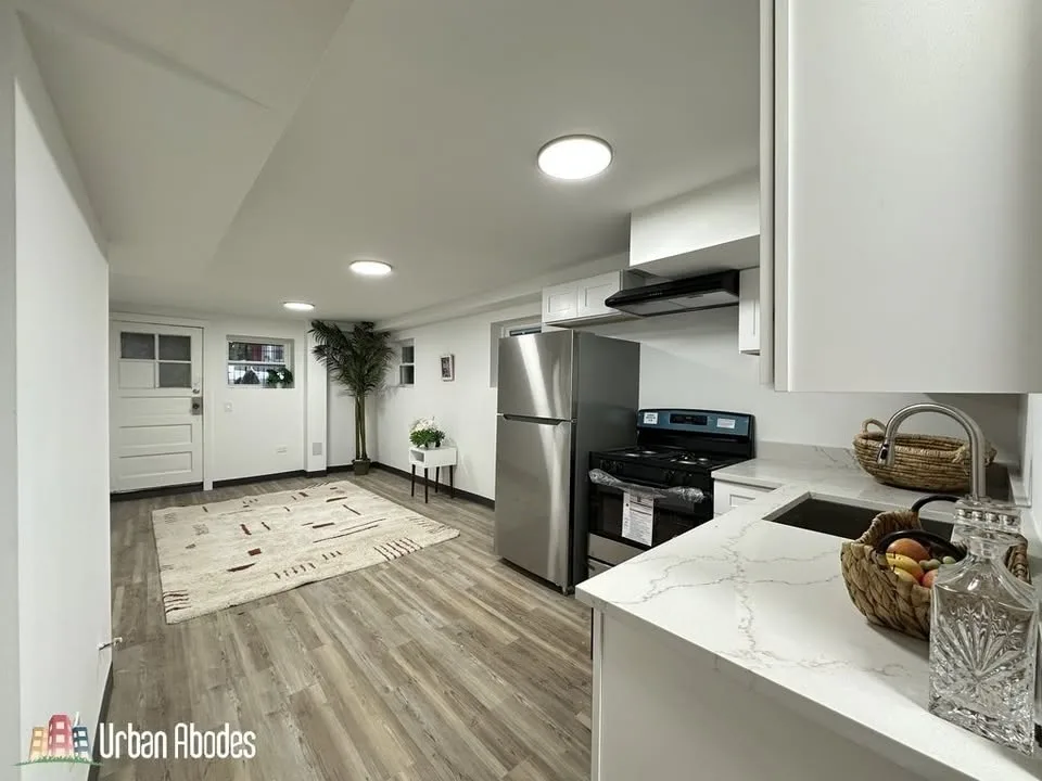 2 Beds 2 Baths Apartment image indicator(5)