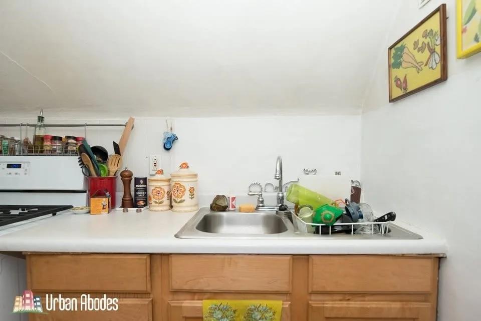 2 Beds 1 Bath Apartment image indicator(6)