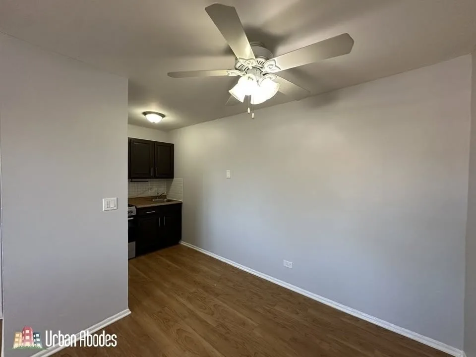 1 Bed 1 Bath Apartment image indicator(7)