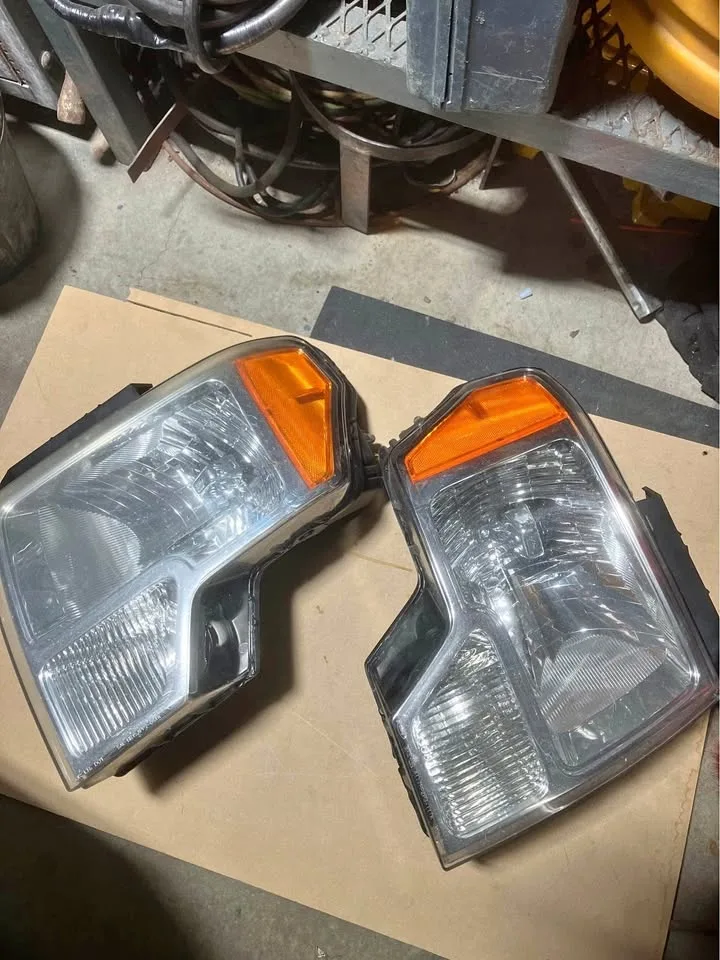2009-2014 FORD F150 Headlights