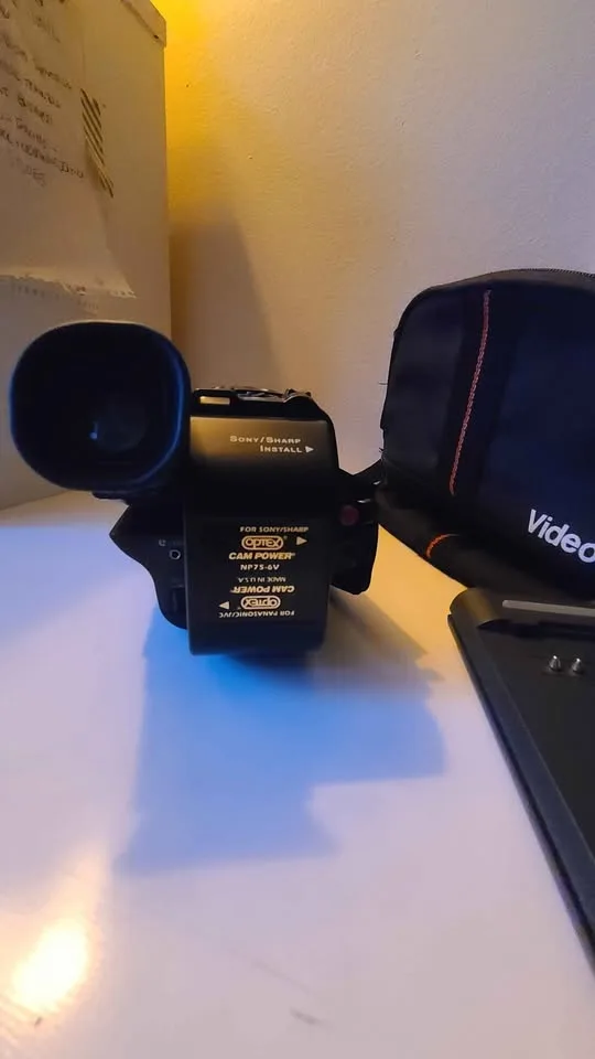 Sony Handycam CCD-TR94 Video8 Camcorder - Tested & Working image indicator(6)