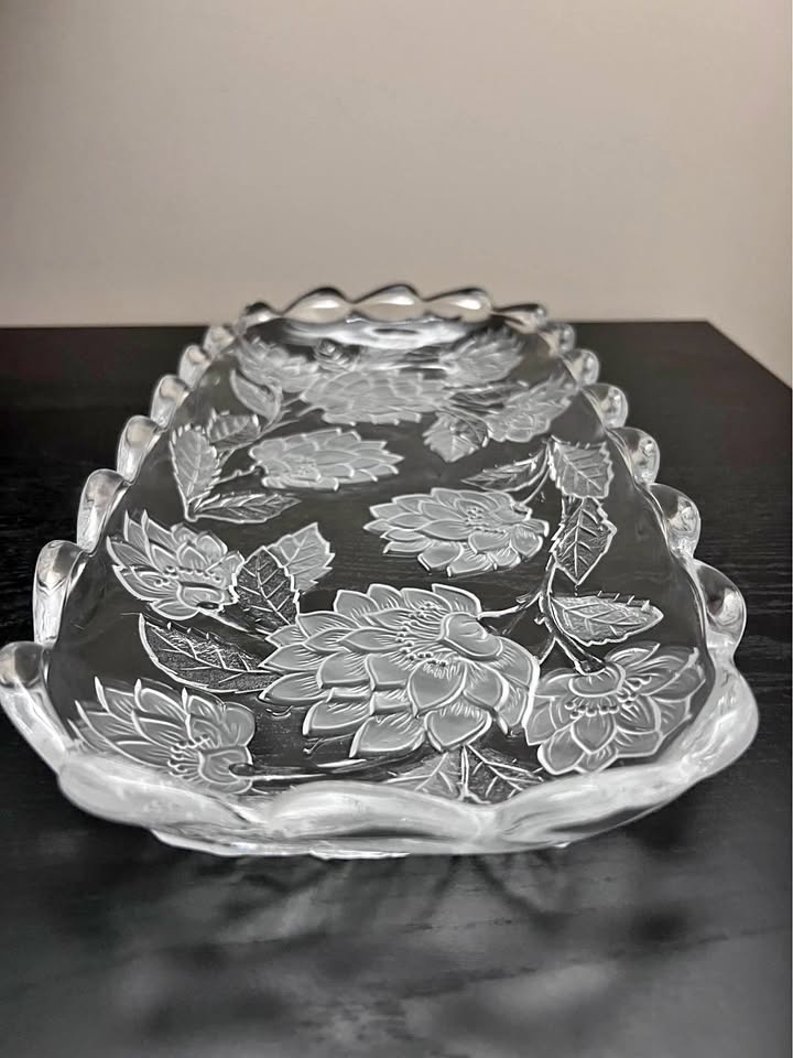 Crystal Clear Studios CHRYSANTHEMUM Frosted OBLONG TRAY 15.25”
