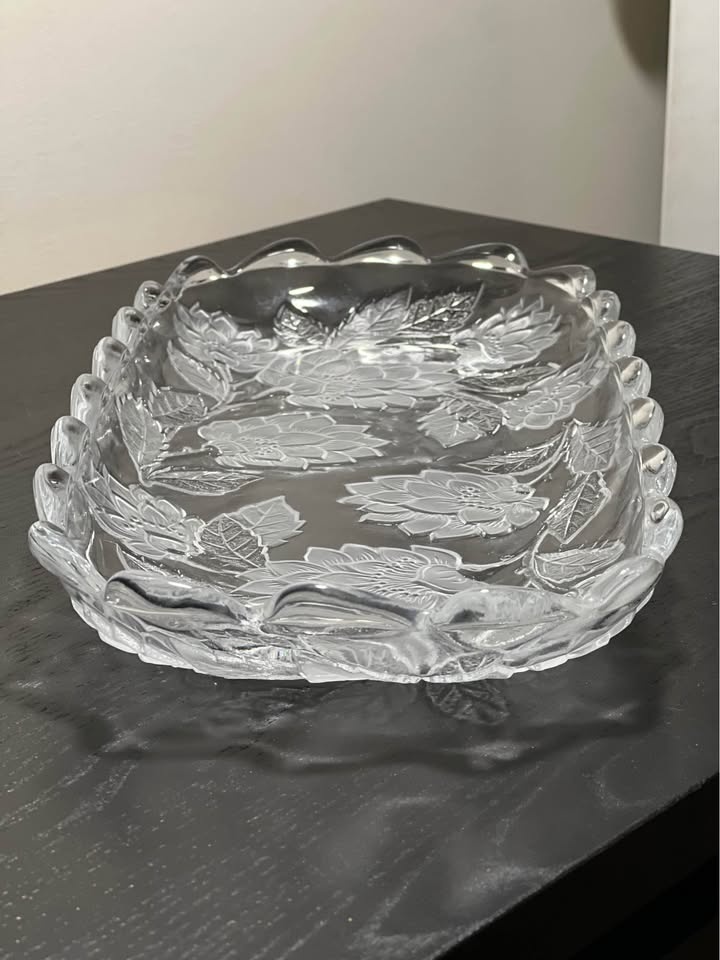 Crystal Clear Studios CHRYSANTHEMUM Frosted OBLONG TRAY 15.25” - photo 2