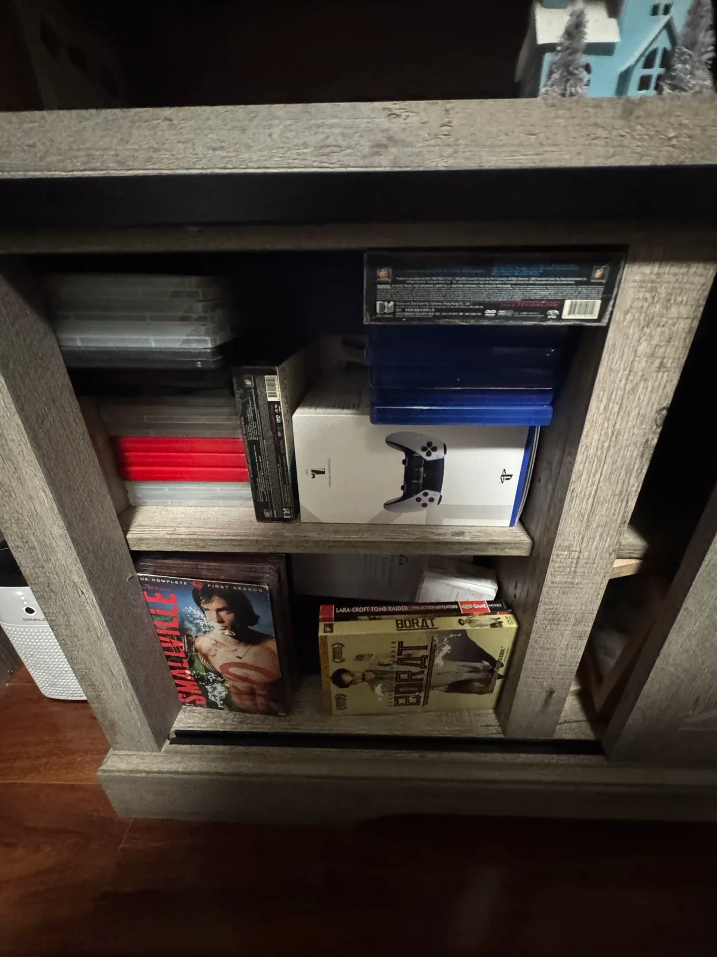 Farmhouse TV Stand for 65+ Inch TV image indicator(3)