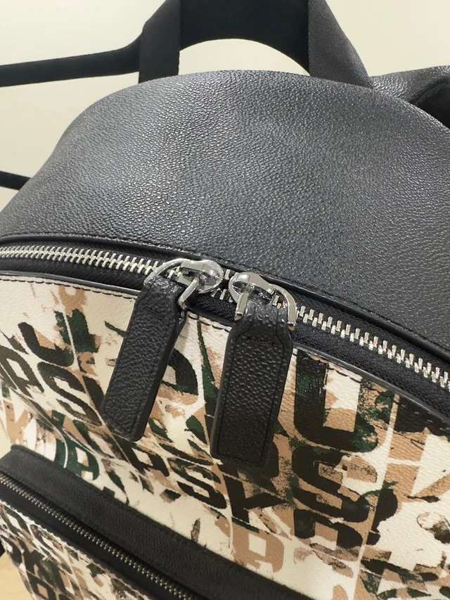 New condition - Michael Kors Backpack image indicator(2)