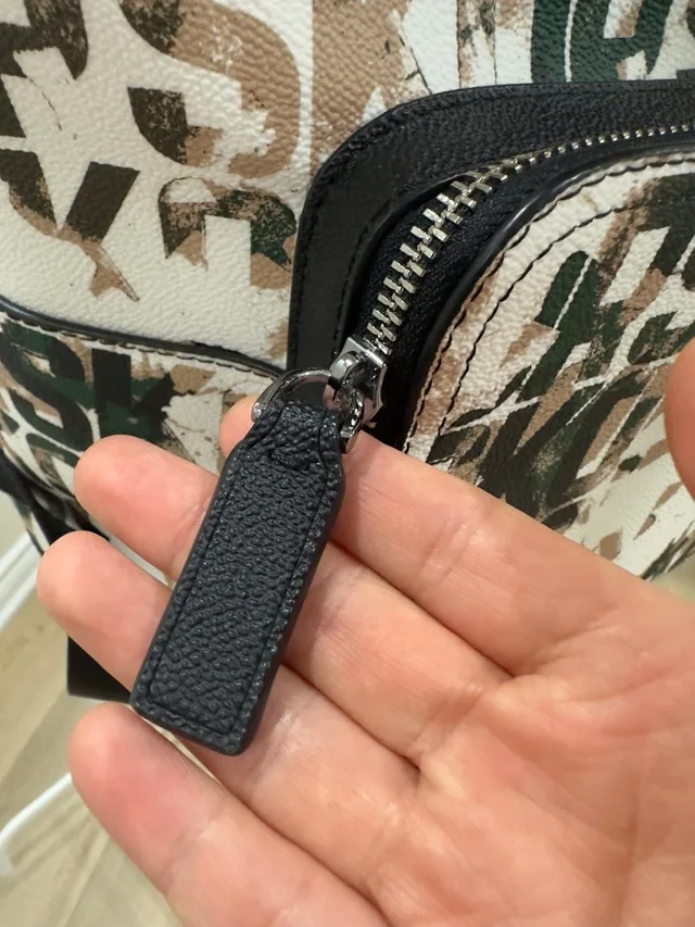 New condition - Michael Kors Backpack image indicator(3)