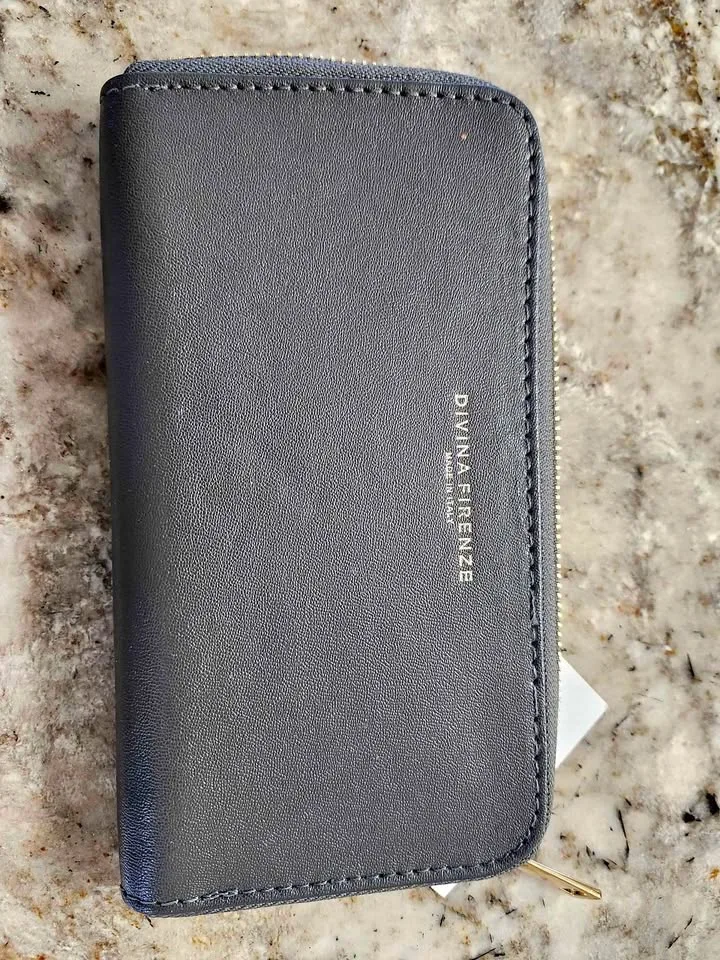 Women wallet thumbnail