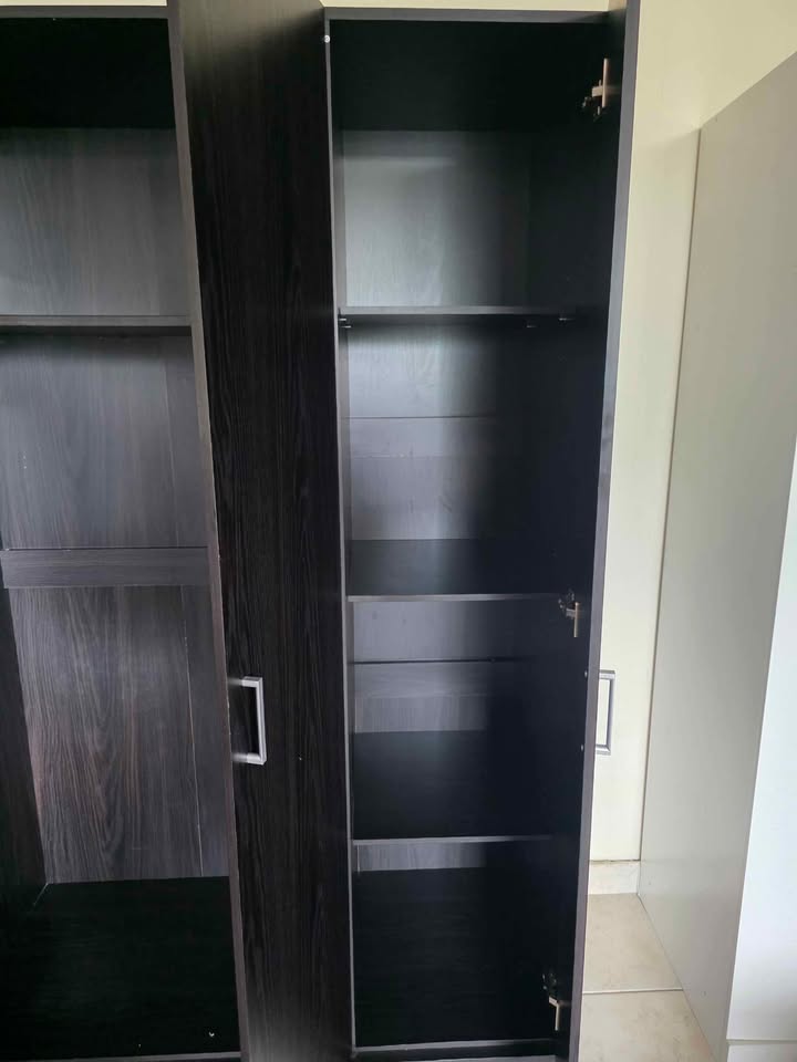 3 Door wardrobe - photo 5