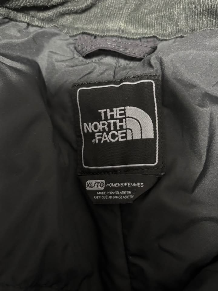 Women’s XL north face Snowpants - photo 3