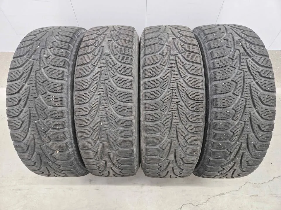 Nokian Hakkapelitta Winter Tires- 185/65R15 image indicator(2)