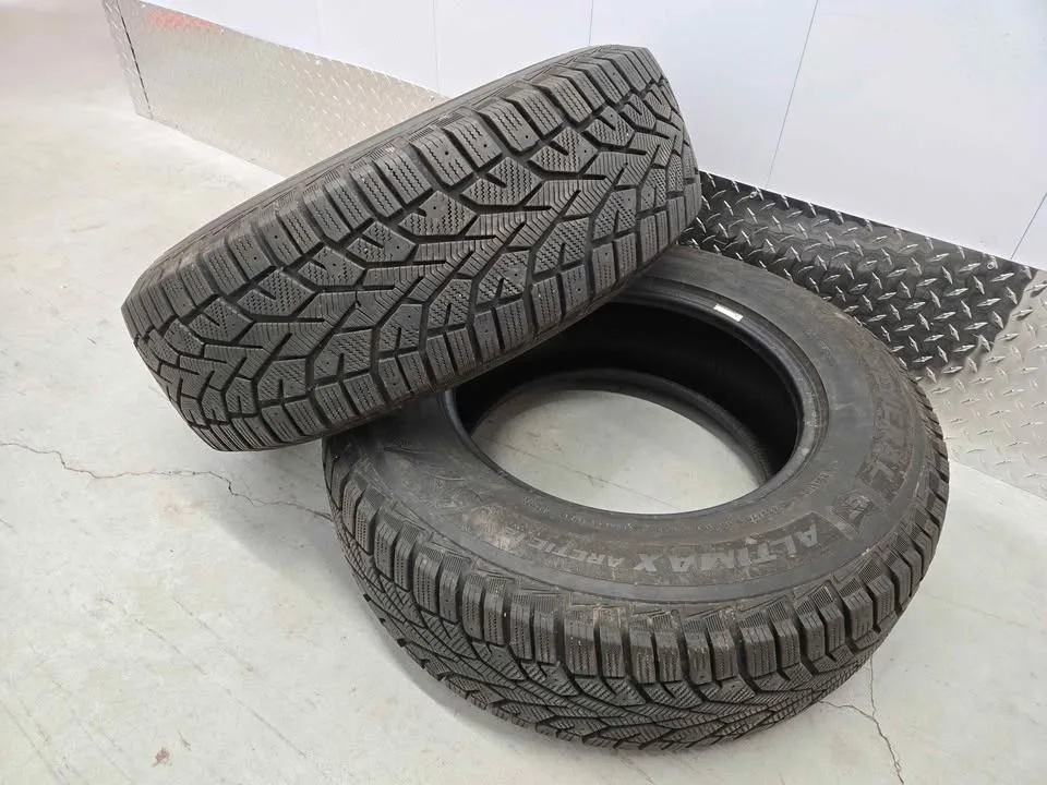 Altimax Arctic Winter Tires- 225/70R16 image indicator(6)