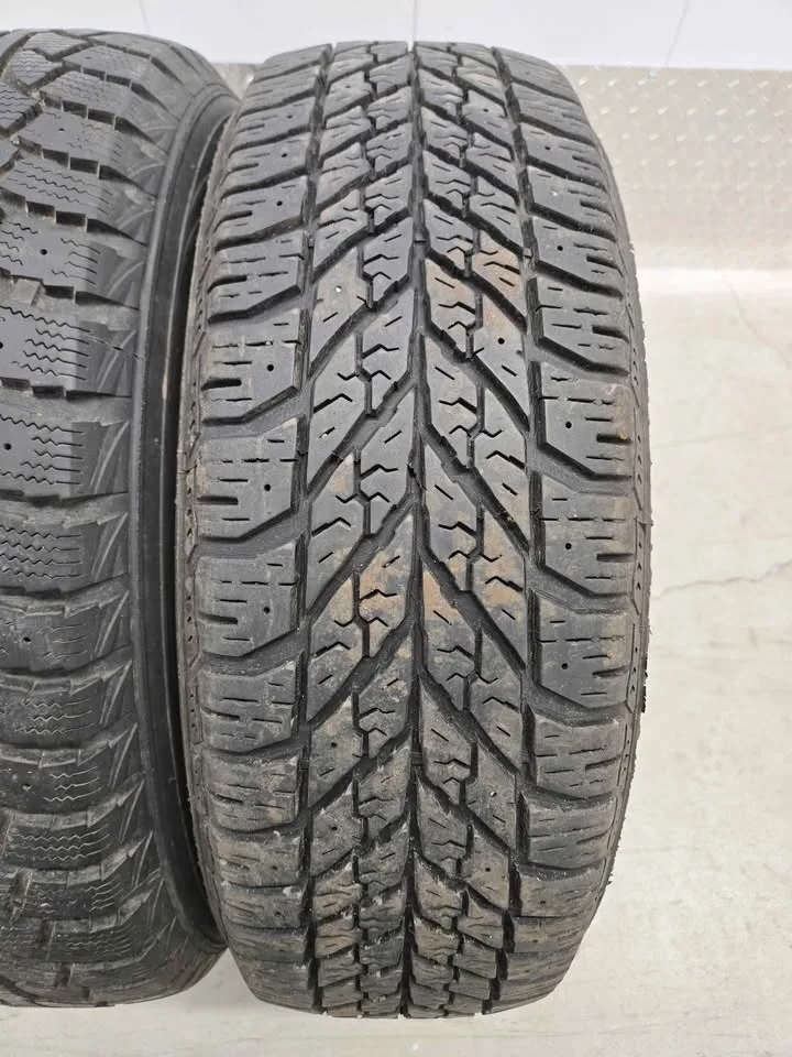 Two Winter Tires- 195/65R15 image indicator(5)