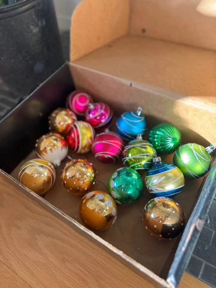 Vintage Christmas Ornament Lot (18) image indicator(4)