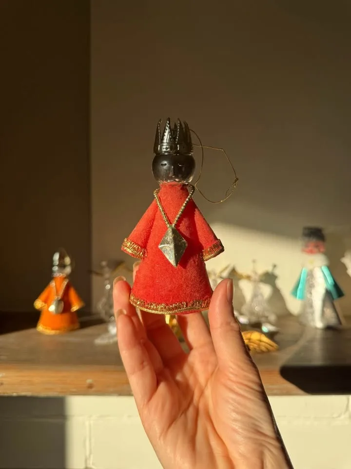 Lot of 13 Vintage Christmas Ornamens - Retro 1950s 1960s Angels image indicator(5)