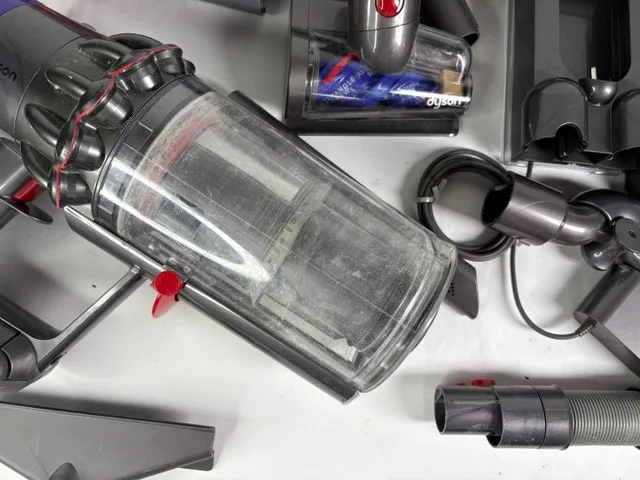 Dyson Cyclone V10 Animal Cordless Stick Vacuum Cleaner image indicator(2)