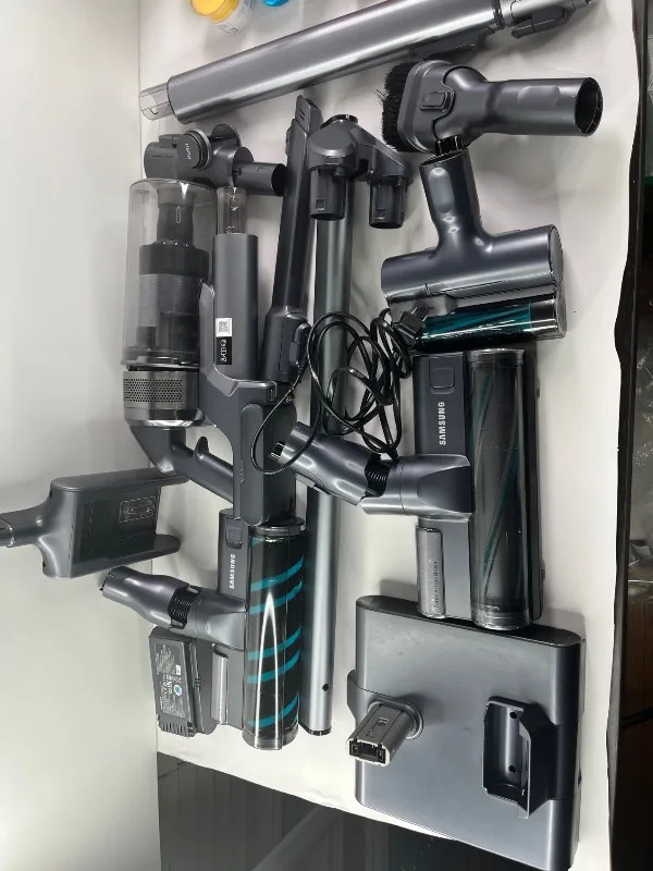 Samsung Jet90 Ultimate Stick Vacuum w/ Extra Battery image indicator(2)