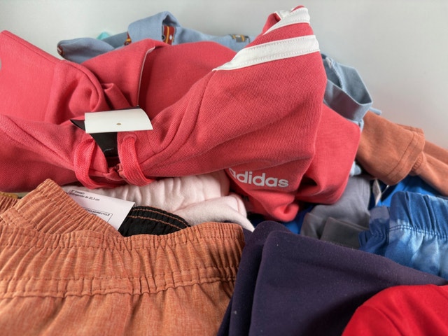 100 PC Kids Clothing - Boys / Girls - All Sizes - photo 3