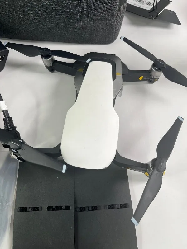 DJI Mavic Air Camera Drone - Fly More Package image indicator(2)