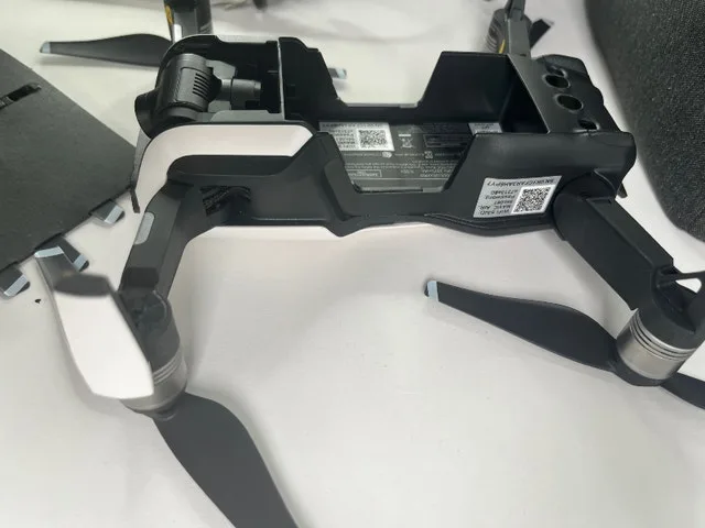 DJI Mavic Air Camera Drone - Fly More Package image indicator(4)