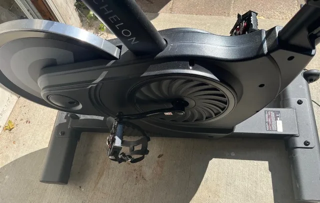 Echelon Connect EX4s+ Spin Bike w/ HD 15.6" Touchscreen Monitor image indicator(3)