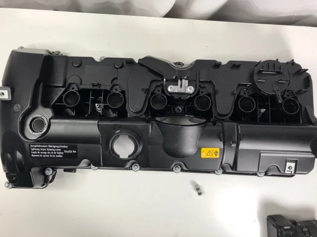 BMW Valve Cylinder Head Gasket Cover 111-12-7-552-281 111020 20 image indicator(4)