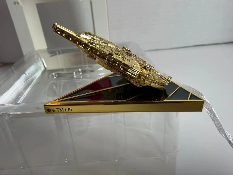 Star Wars Millennium Falcon - Gold Christmas Tree Ornament image indicator(2)