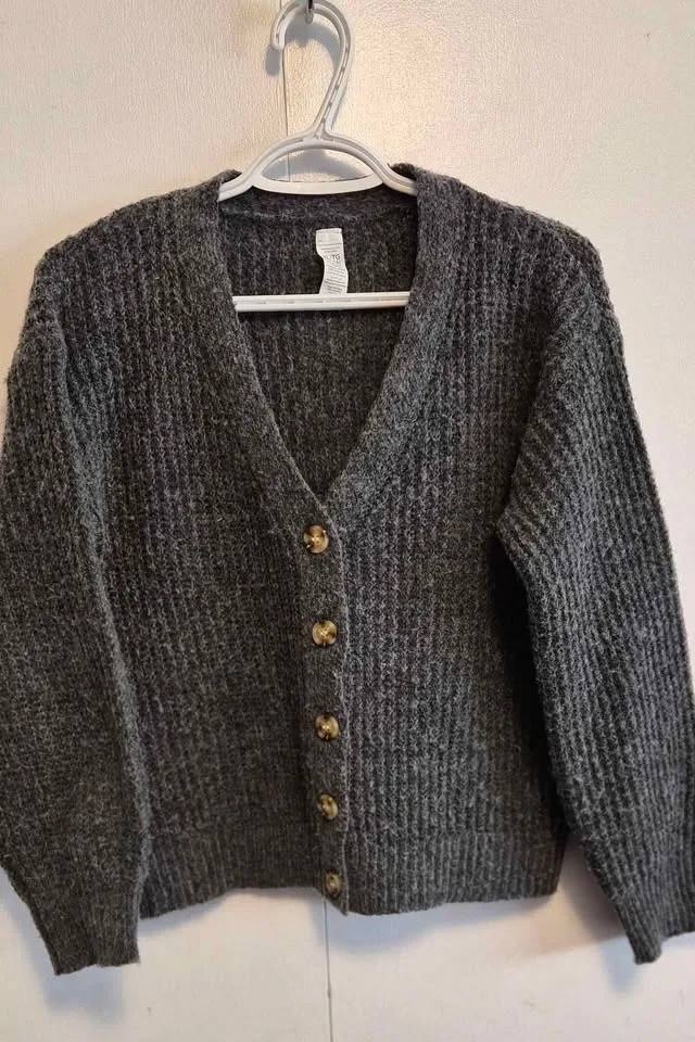 Hoodies/sweatpants size 14 image indicator(10)