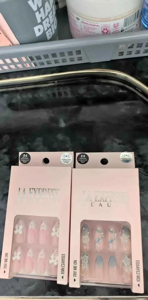 2 Packs of Brand New Press-On Nails 💅🏼
