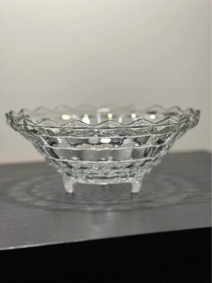 Fostoria American Clear Glass Three Toed Bowl - 10 inch image indicator(2)